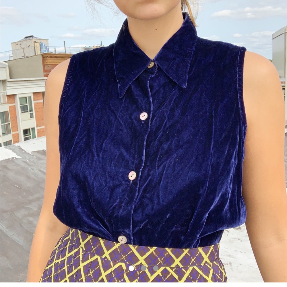 Vintage gap sleeveless button down top